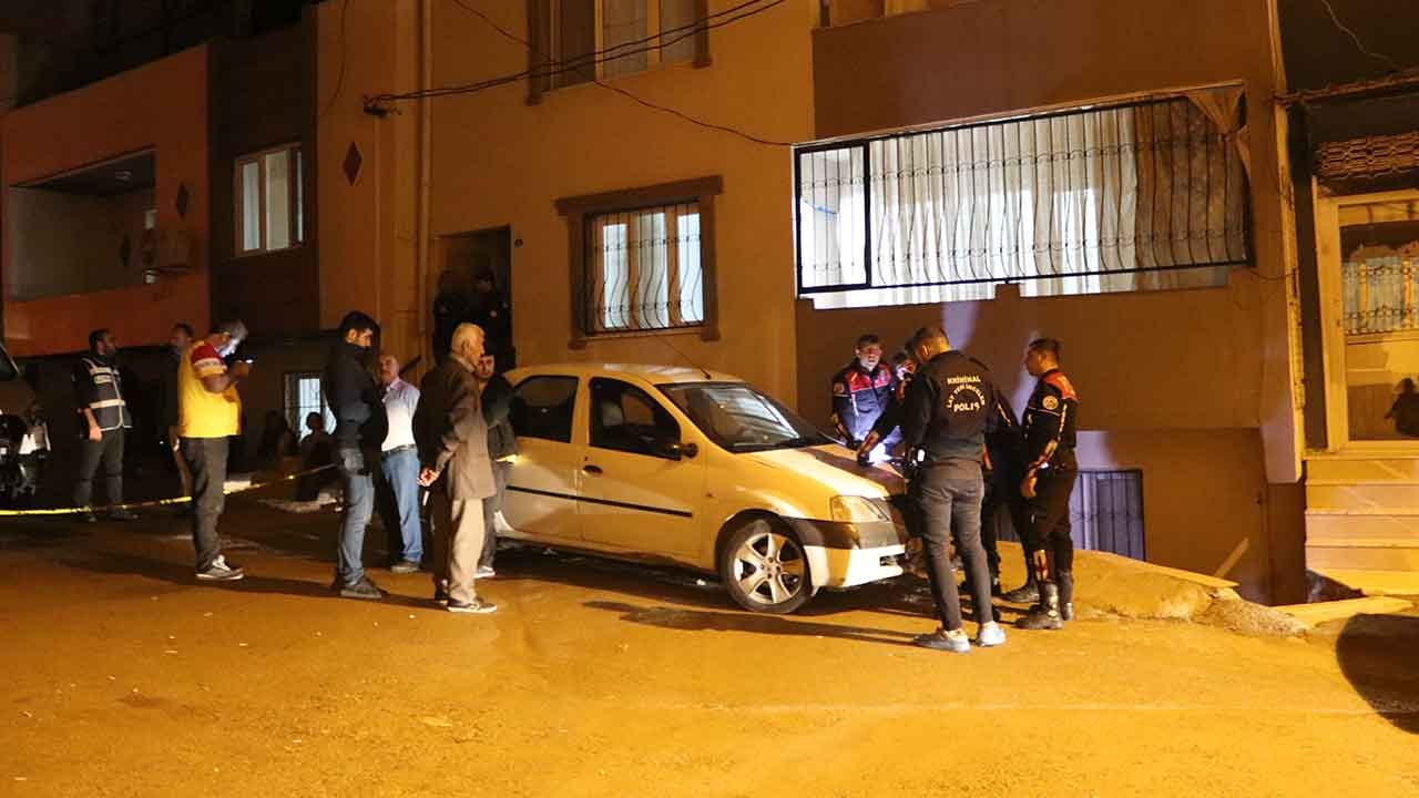 İzmir&#039;de baba dehşeti: Küçük yaştaki kızlarını vurdu, biri öldü