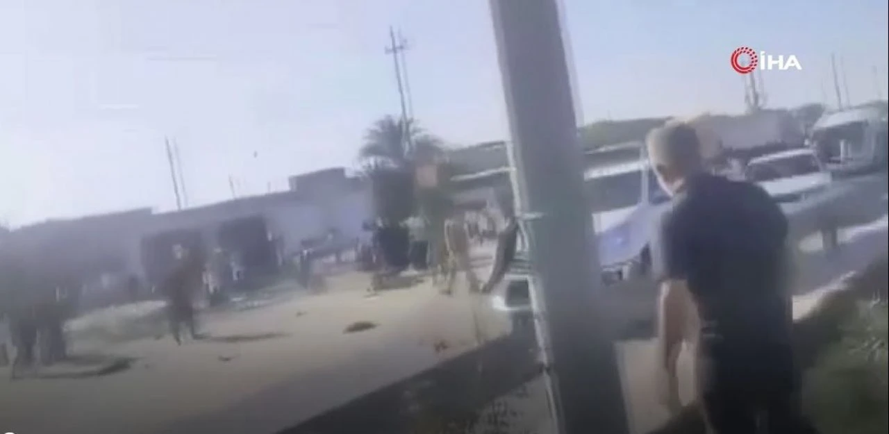 Ülke şokta: Kamyon öğrencilerin arasına daldı: 6 ölü, 16 yaralı