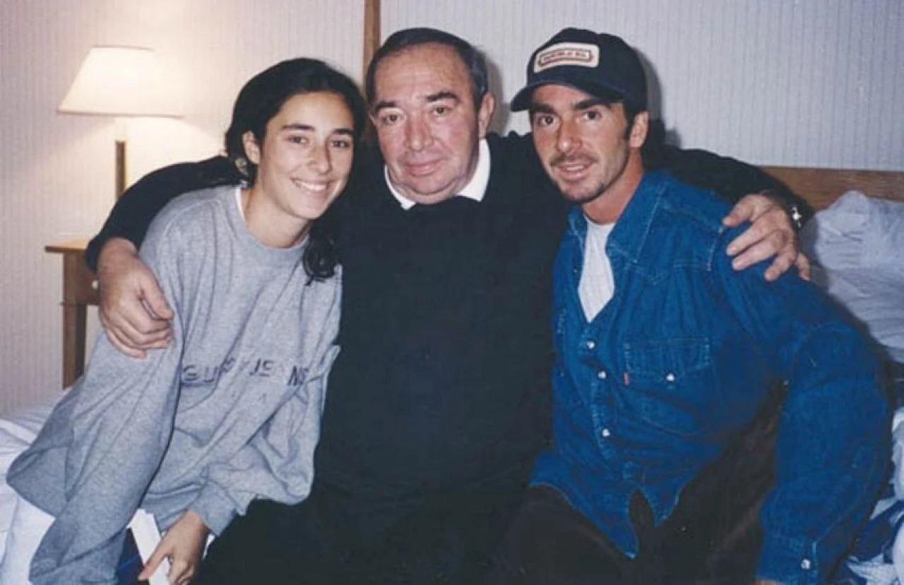 Ünlü yönetmen Türker İnanoğlu'nun hayatını kaybettiği iddiasına damadı Cüneyt Özdemir'den sert cevap