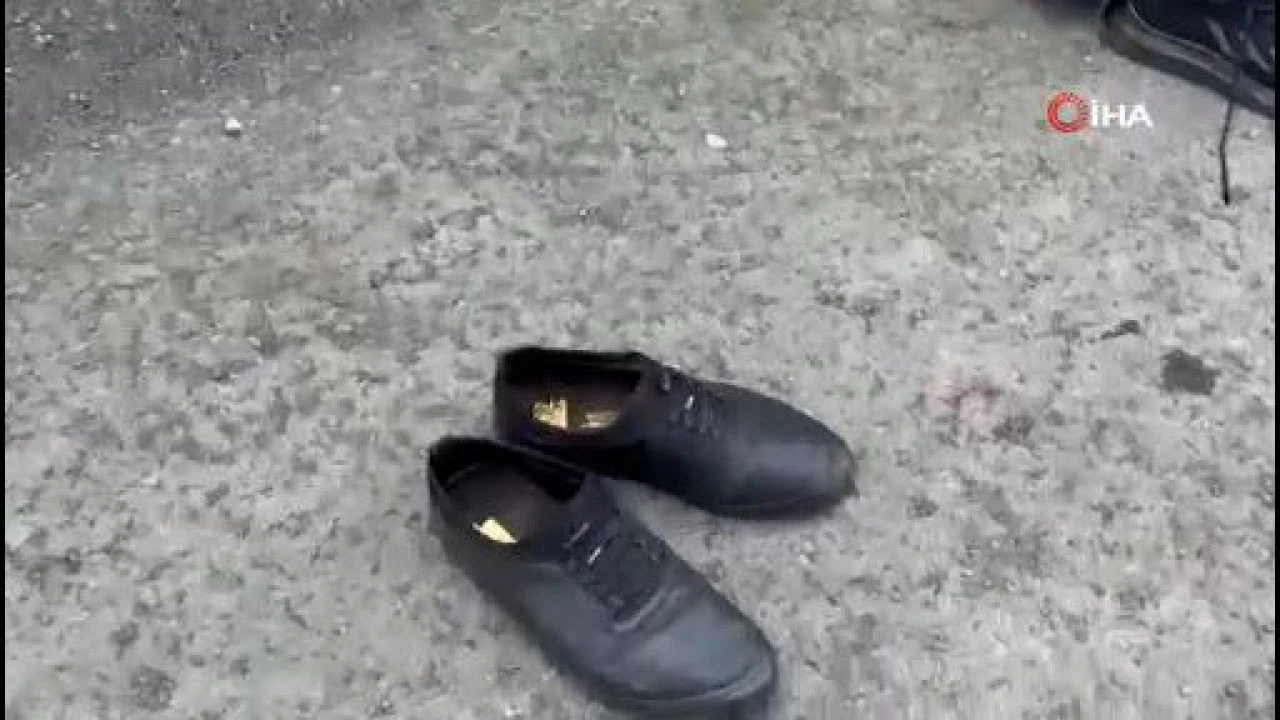 Ayakkabısını çıkarınca ekipler bile şaşkına döndü - 2. Resim