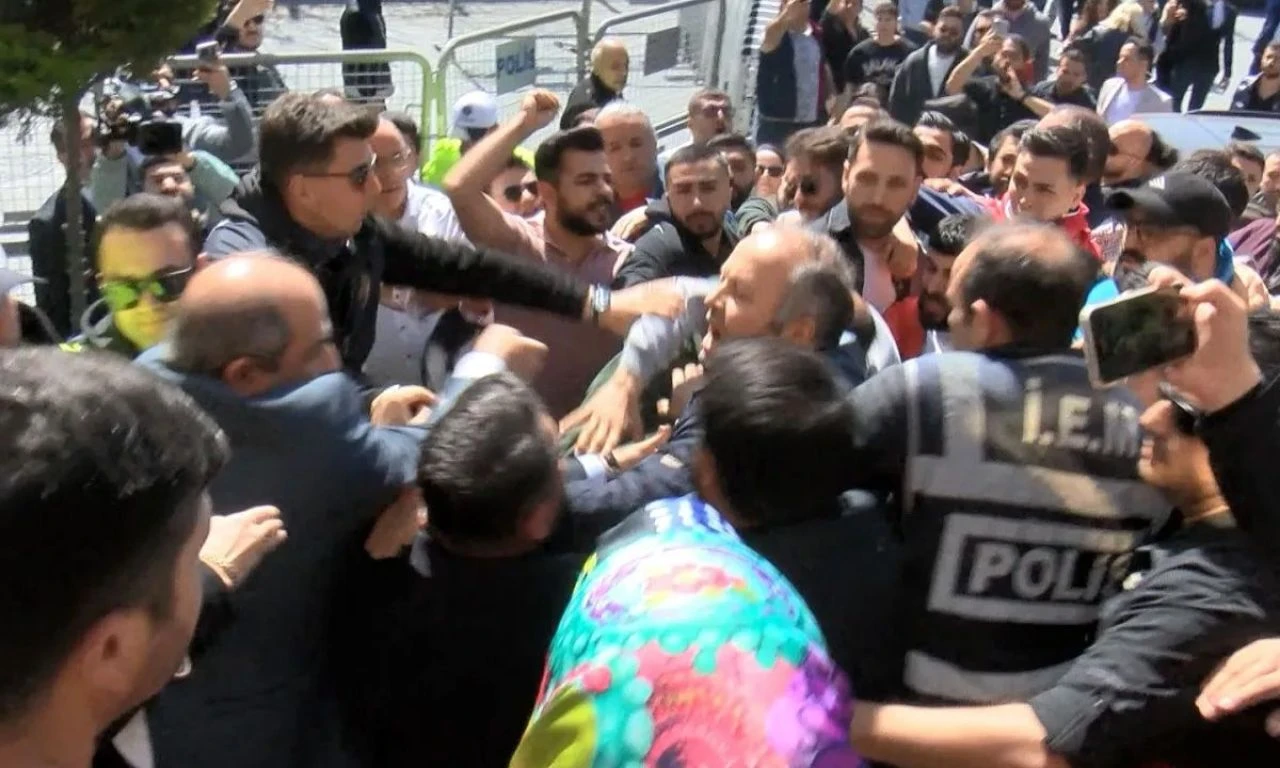Gaziosmanpaşa’da oy sayımı krizi: AK Parti ve CHP'liler arasında kavga çıktı - 2. Resim