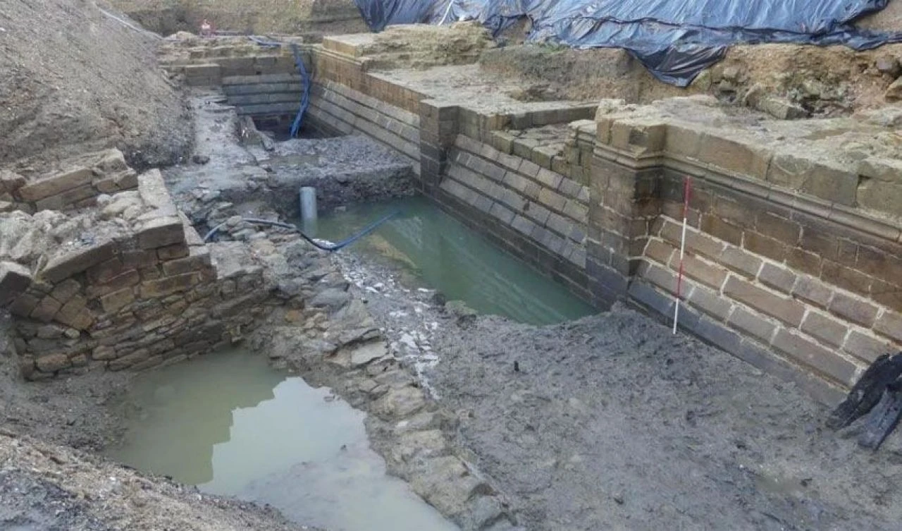 Otelin altında sır dolu keşif! 600 yıl sonra açığa çıkarıldı - 1. Resim