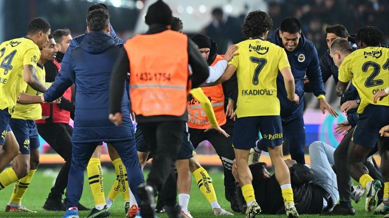PFDK&#039;dan flaş karar! Maça saatler kala Fenerbahçeli oyuncuların cezası durduruldu