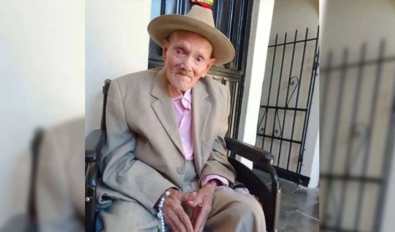 Torunlarının torunlarını gören dünyanın en yaşlı erkeği hayatını kaybetti