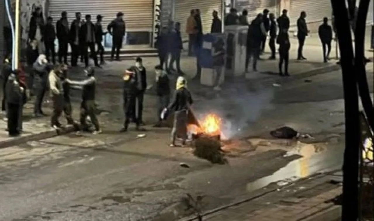 Van'daki son olayların ardından Van Valiliği gösterileri ve yürüyüşleri yasakladı