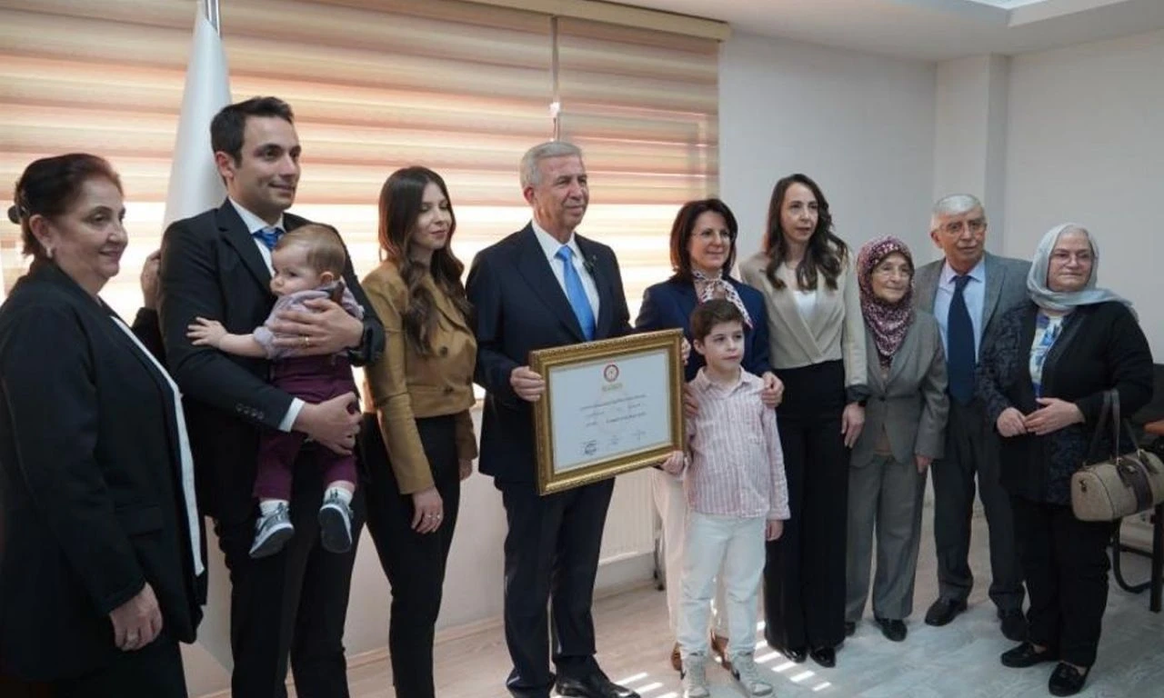 Ankara'da ikinci Mansur Yavaş dönemi: Mazbatasını aldı