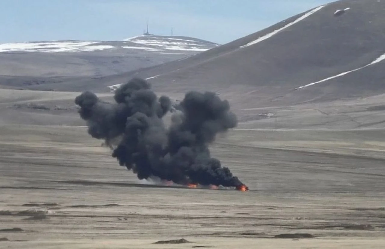 Kahraman Türk ordusundan gözdağı! Kış tatbikatı nefesleri kesti
