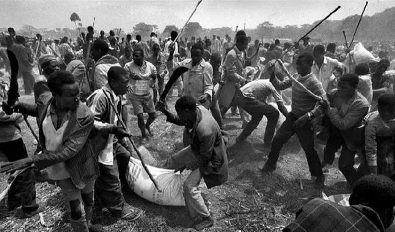 Macron'dan şok itiraf: Fransa, Ruanda soykırımını durdurabilirdi