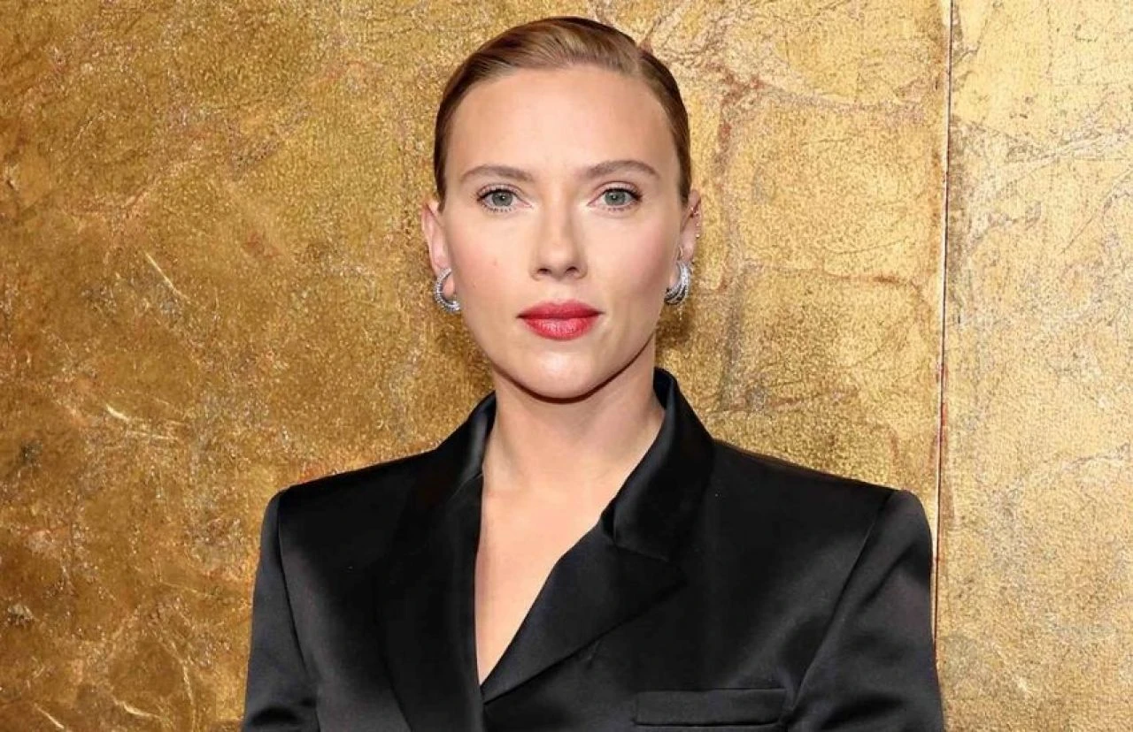 Marvel yıldızı Scarlett Johansson'ın akrabası ünlü yıldız çıktı