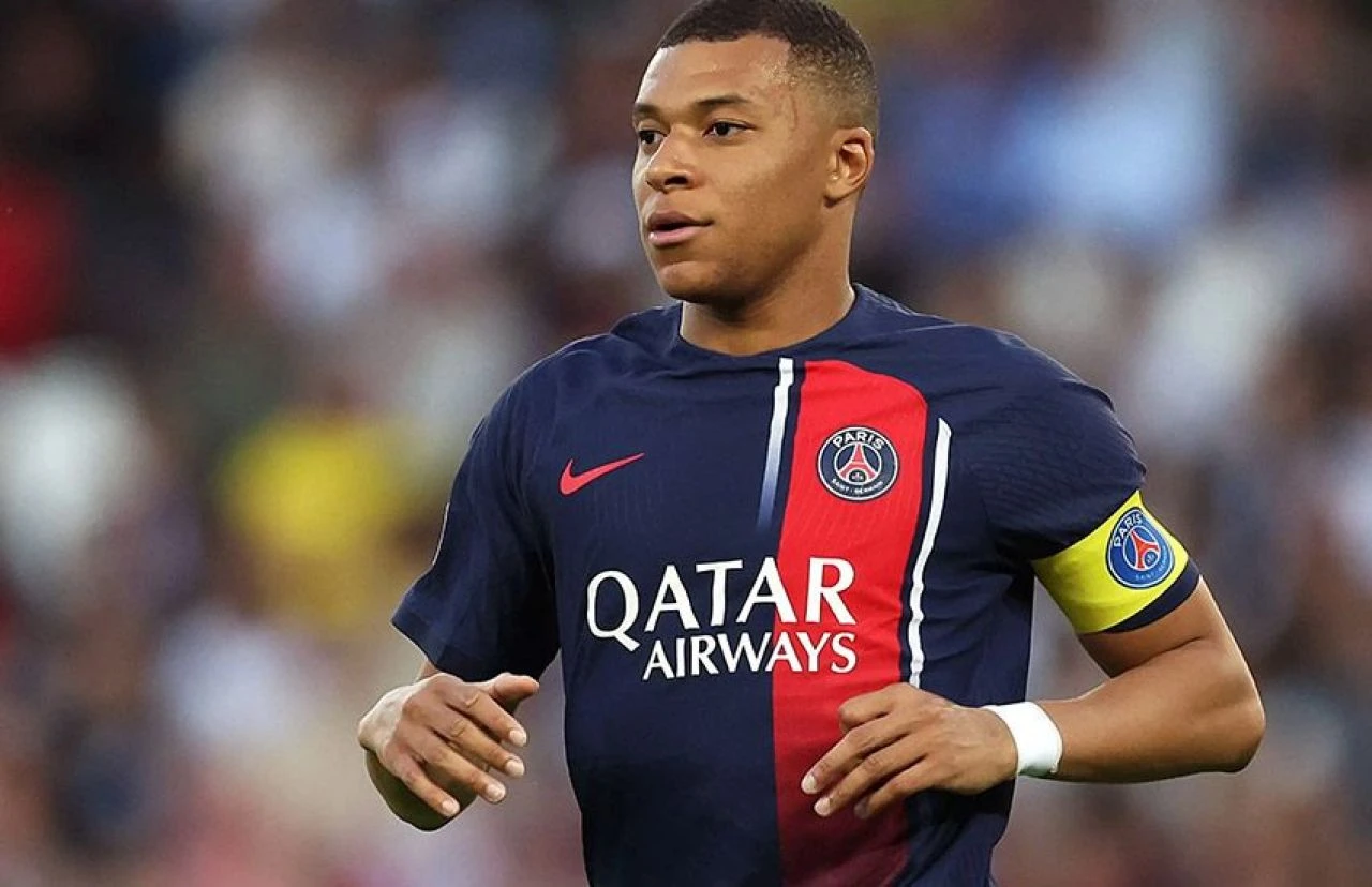 Mbappe'nin Real Madrid transferinde tarih verildi