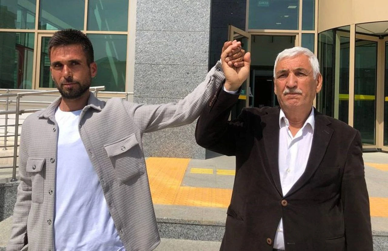 Sandıktan eşit oy çıkınca muhtar kura ile belirlendi - 1. Resim