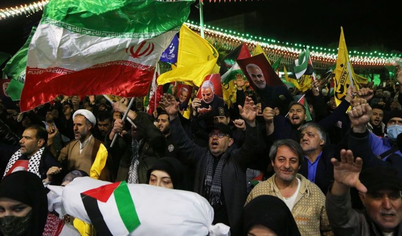 Son dakika! İsrail 'maksimum seviyede alarm' verdi! Birçok ülkede diplomatlar tahliye ediliyor - 2. Resim