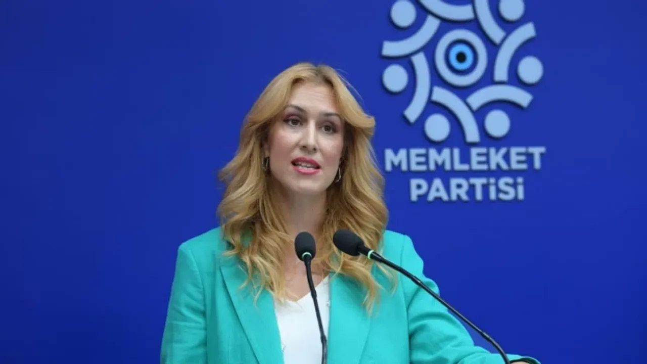 Son dakika! Memleket Partisi Sözcüsü Prof. Dr. İpek Özkal istifa etti!