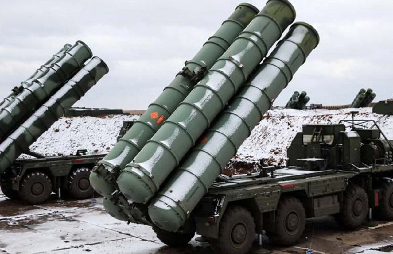 Türkiye’nin S-400’lü savunmasına karşı sinsi plan! Yunanistan bir ülkeyle Brahmos için anlaştı