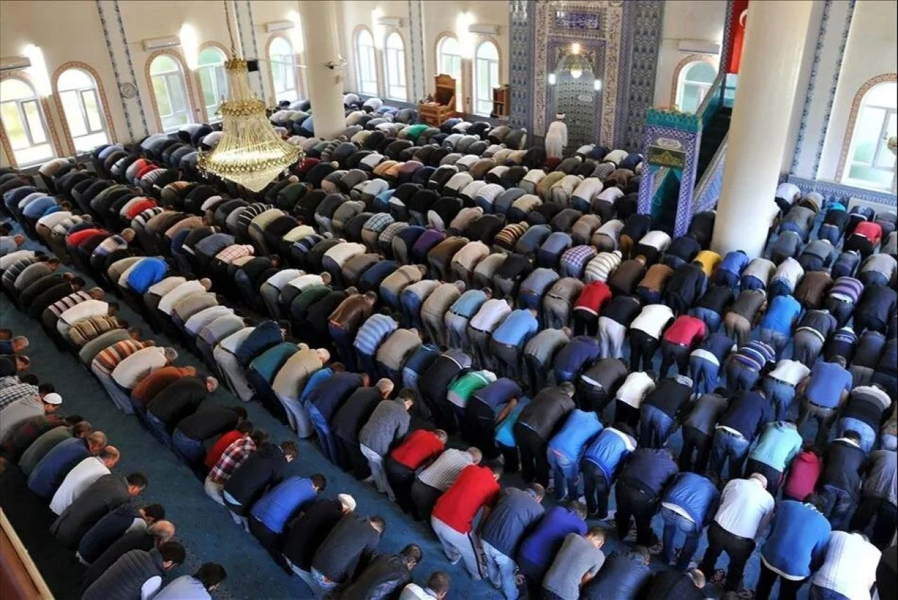 Bayram namazı Konya Ereğli'de 06.46'da, Kulu'da ise 06.49'da kılınacak