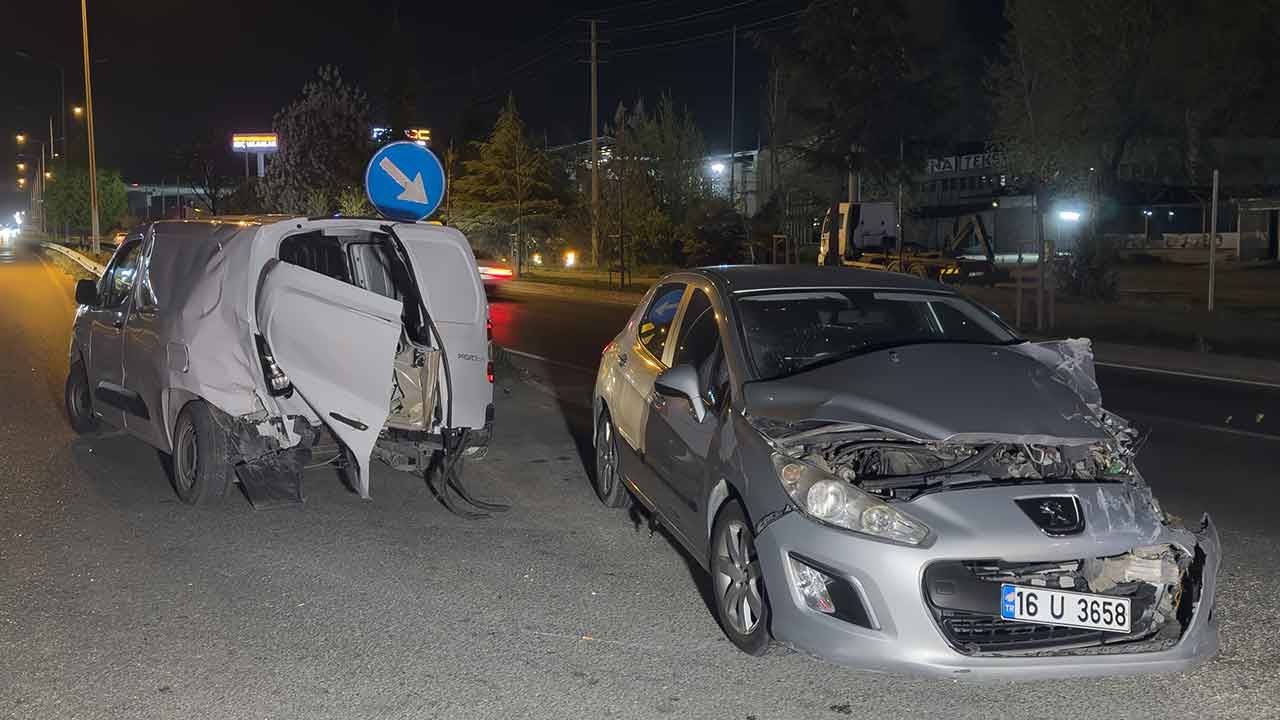 Bursa&#039;da feci kaza: 9 kişi yaralandı