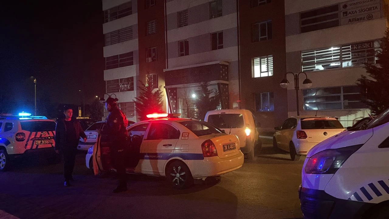 CHP'li başkana acı haber: Oğlu ofisinde ölü bulundu - 2. Resim