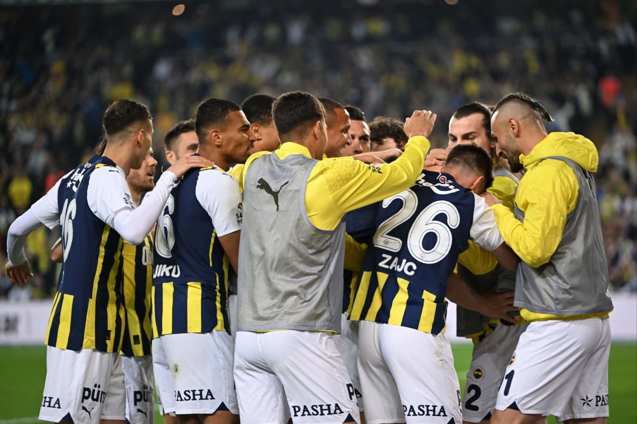 Fenerbahçe'de Süper Kupa krizi! Futbolcular yönetime karşı harekete geçti