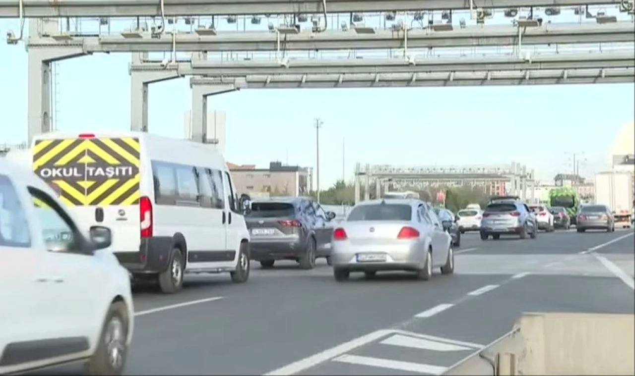 İstanbul trafiğinde bayram yoğunluğu! Yüzde 80'e dayandı  