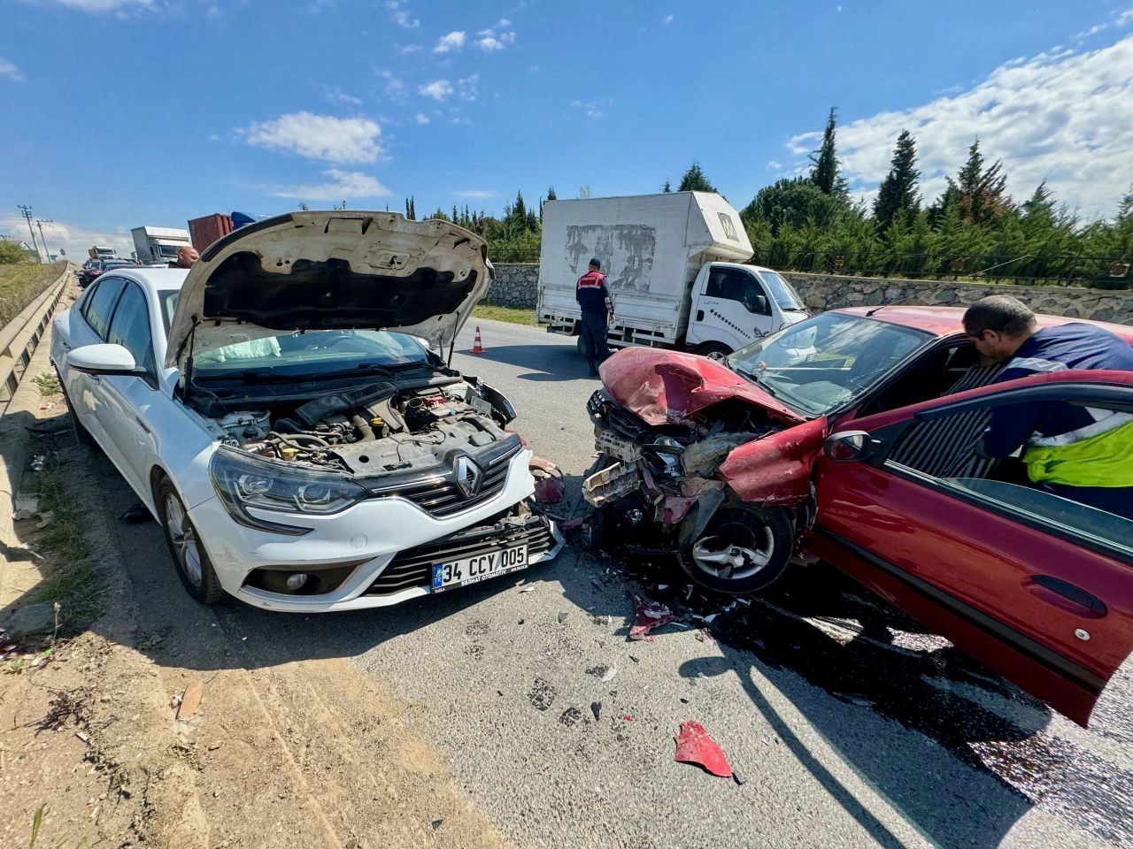 Kafa kafaya facia! Çok sayıda yaralı var