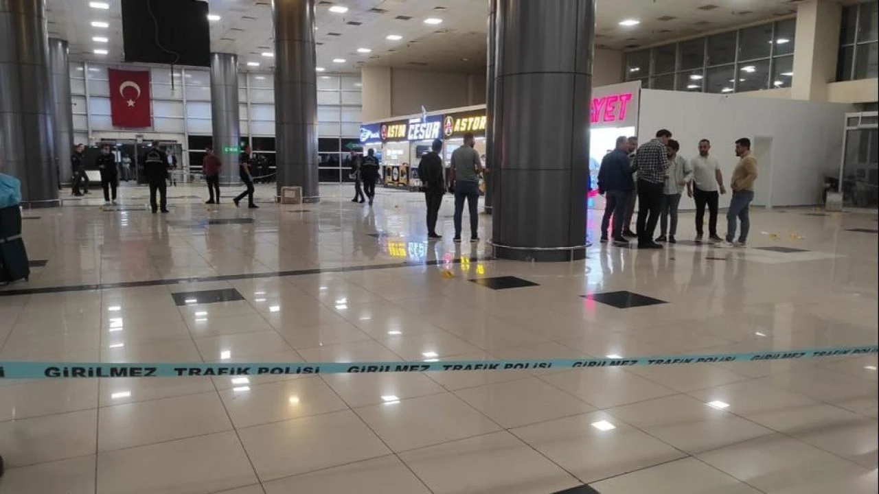 Şanlıurfa'da ortalık savaş alanına döndü: 1 ölü, 1’i polis 10 yaralı - 2. Resim