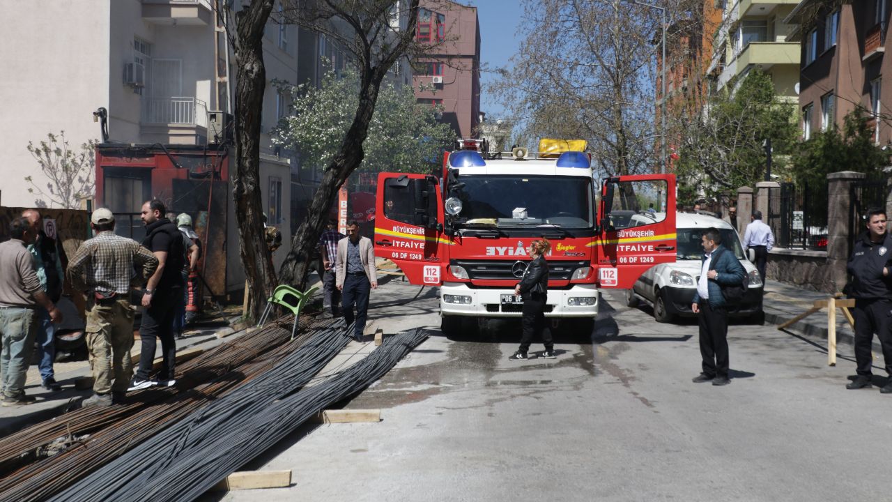 YSK yakınında korkutan yangın!