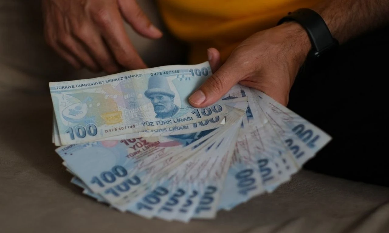 En yüksek promosyonda yarış alevlendi, ödeme 20 bine dayandı! Emekli maaş zammı daha da kızıştıracak