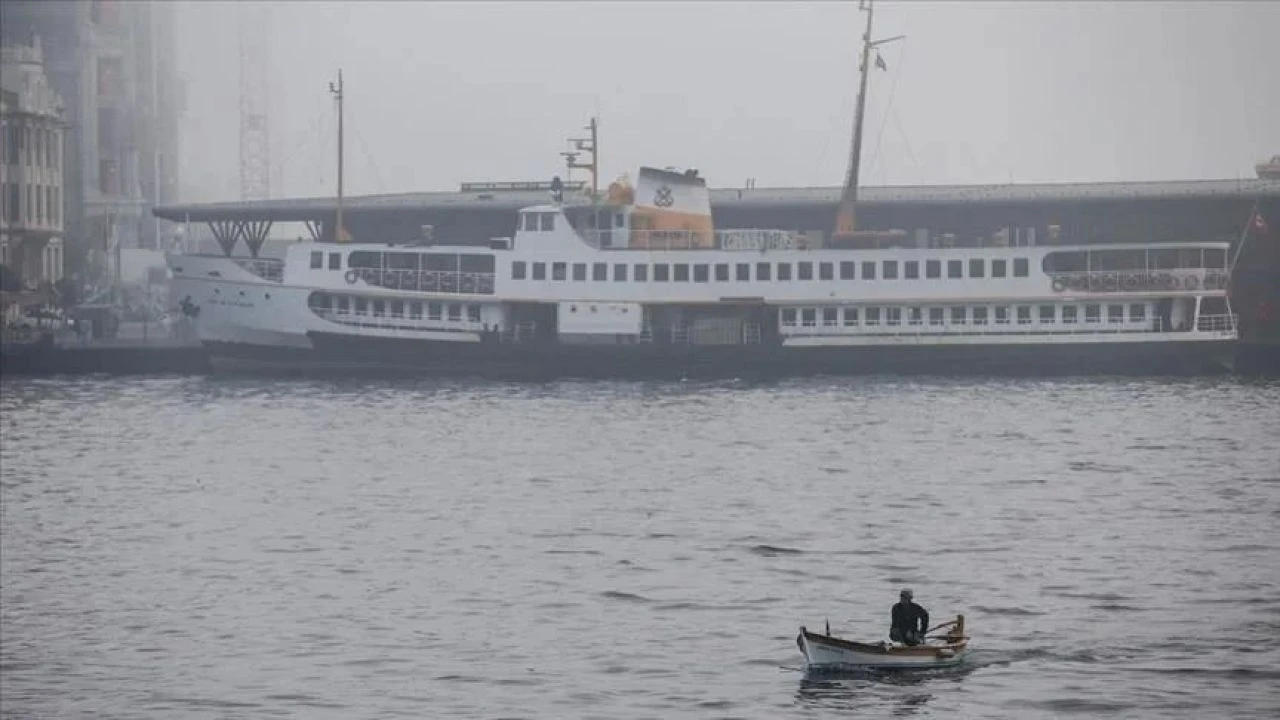 İstanbul'da bazı vapur seferleri sis nedeniyle ikinci bir duyuruya kadar iptal edildi