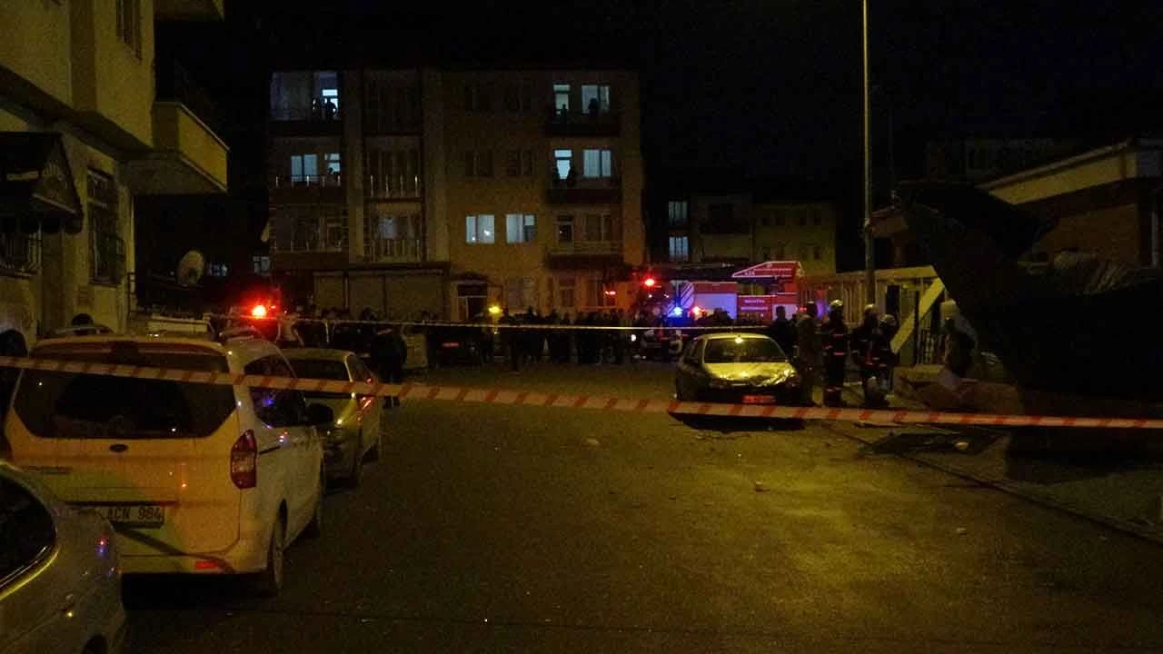 Konteyner bomba gibi patladı, mahalleli sokağa döküldü - 2. Resim