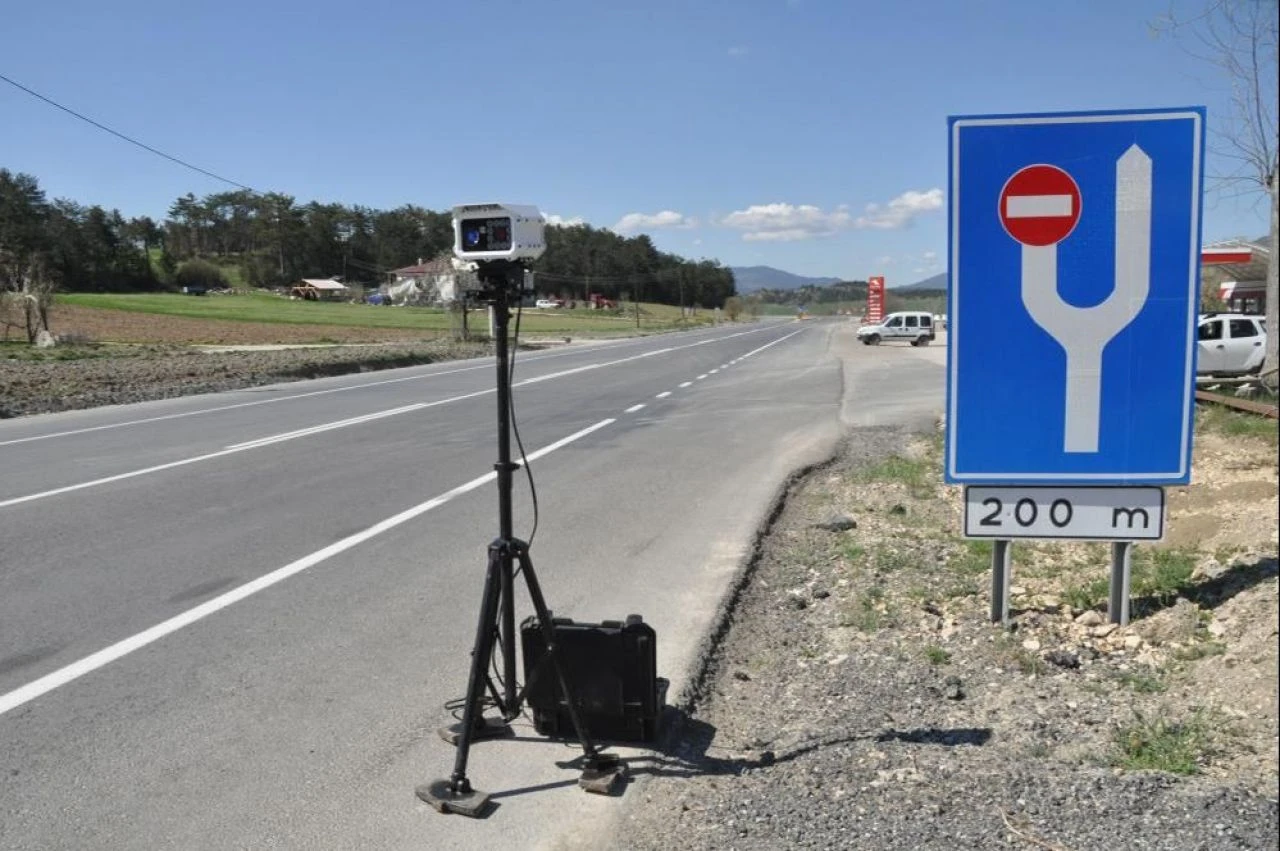 Bayram tatili yolunda hız yapan sürücülere geçit yok