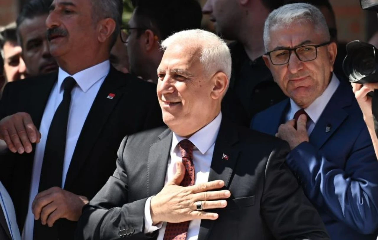 Bursa Belediye Başkanı Mustafa Bozbey'ın hayatına dair bilgiler