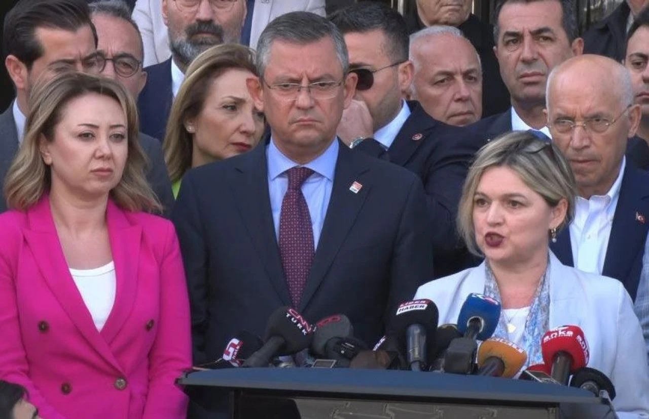 CHP heyeti Hatay için olağanüstü itirazda bulundu! - 1. Resim