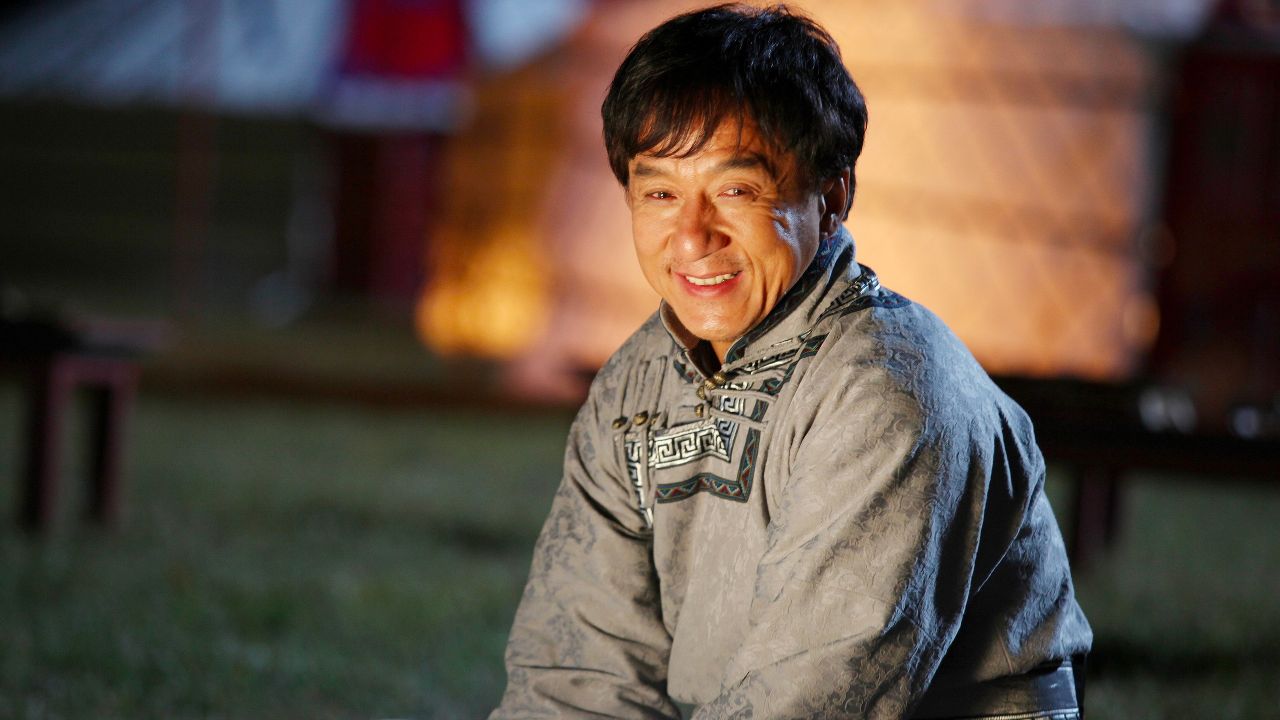 Dünya efsanesi Jackie Chan&#039;den damga vuran paylaşımlar!