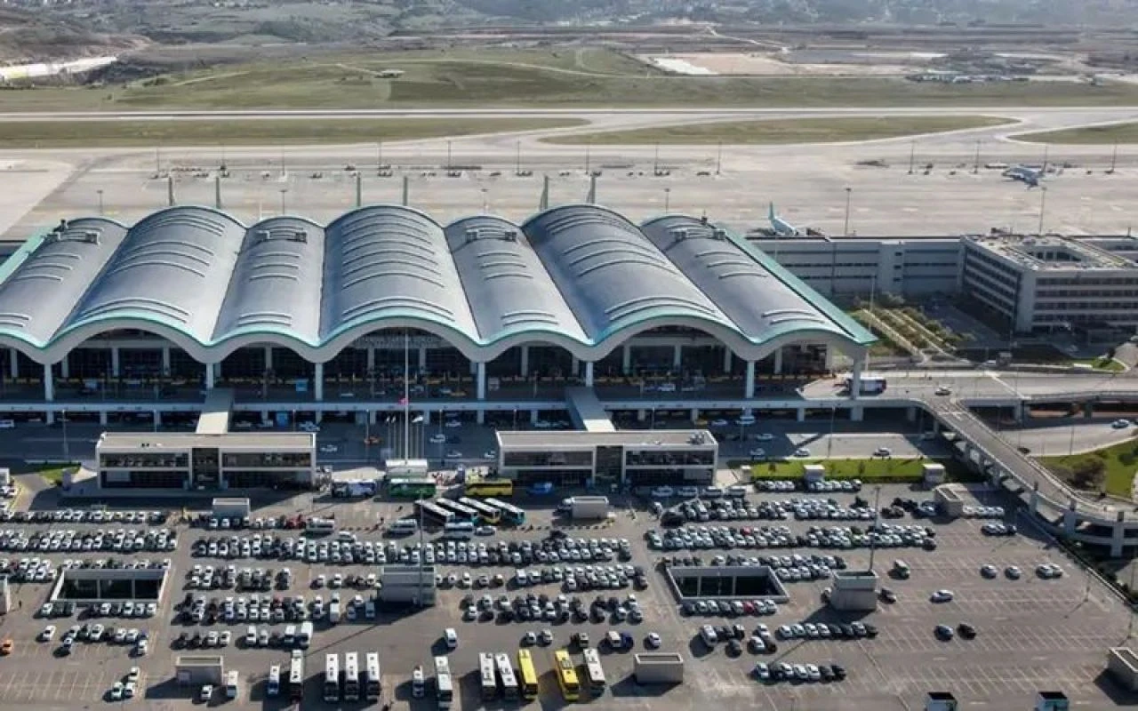 Havayolu taşımacılığı zirvede! Bakan Uraloğlu rakamlarla açıkladı - 3. Resim