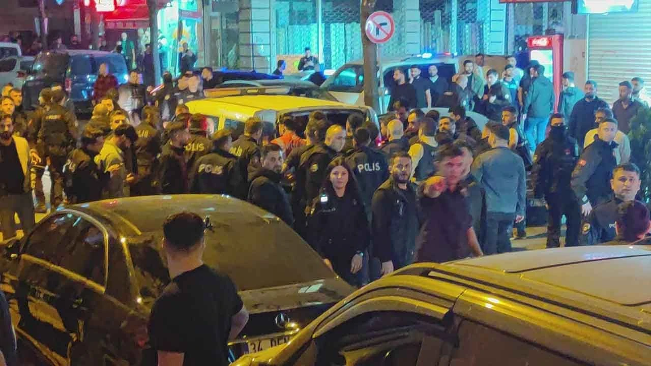 Sultangazi'de hareketli dakikalar: Bekçi ile esnaf arasındaki tartışma kavgaya dönüştü - 1. Resim