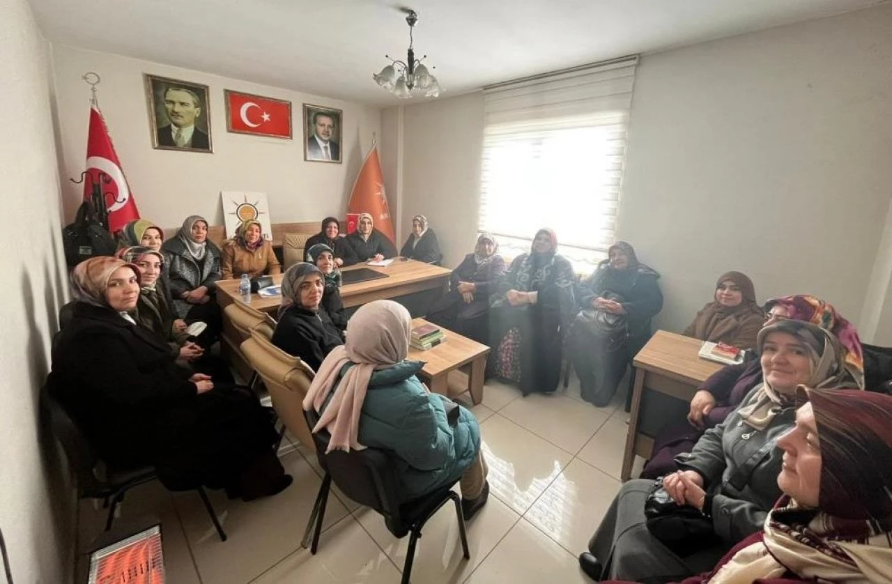 AK Parti'de kaybedilen seçim sonrası toplu istifa depremi! - 1. Resim