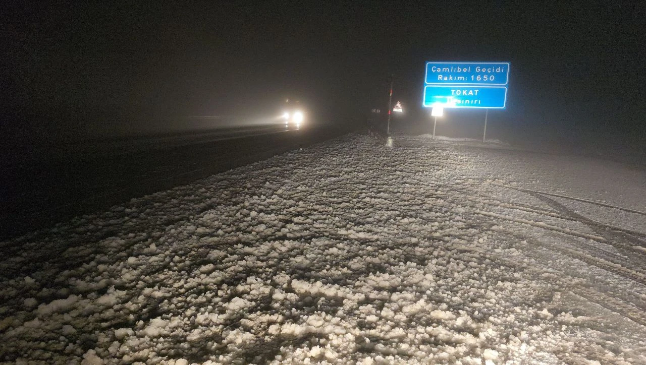 Nisan ayında kar sürprizi