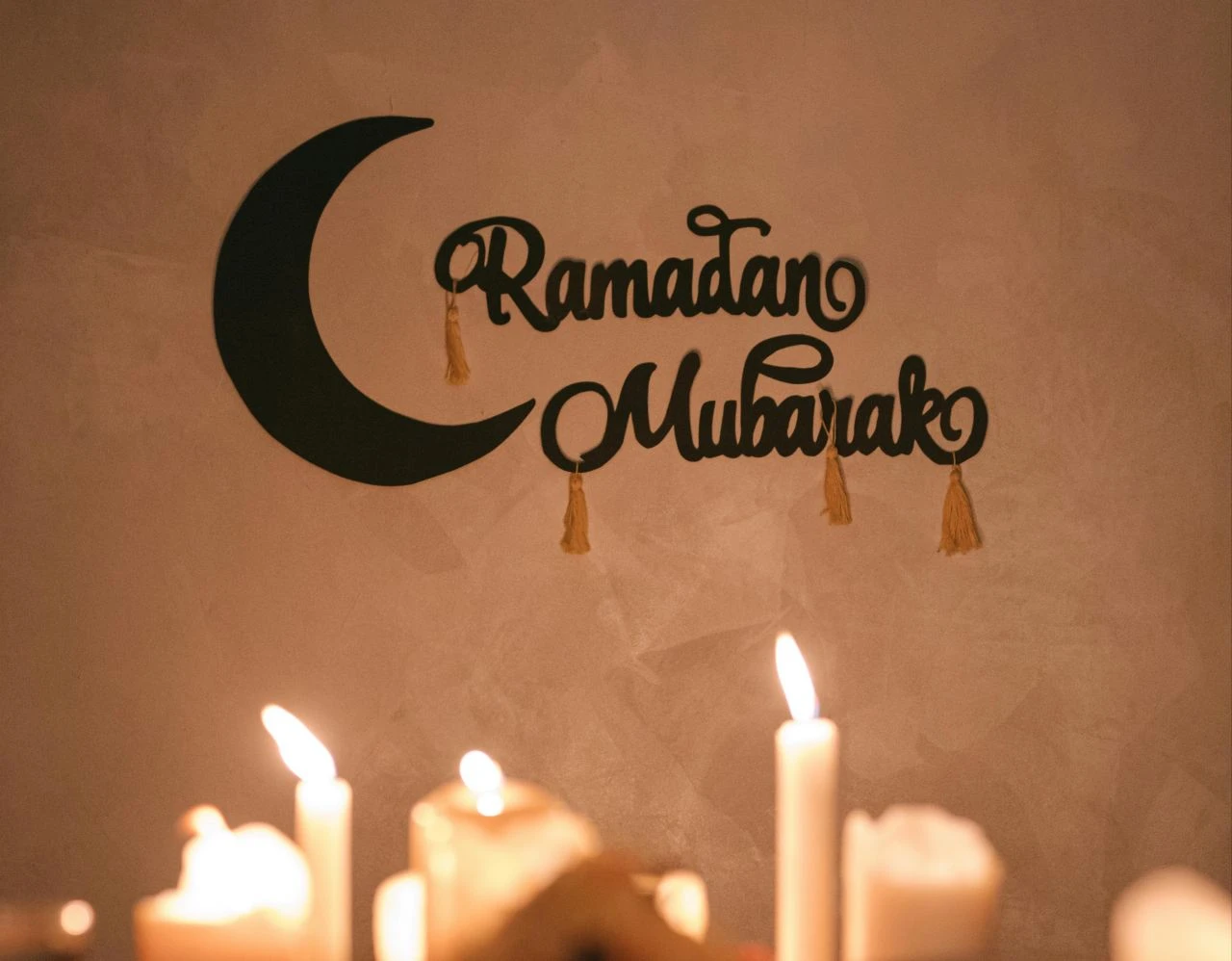 Ramazan Bayramı’nın ilk günü Van Tuşba, Edremit ve Özalp ilçeleri bayram namazını 05.53’te kılacak - 1. Resim