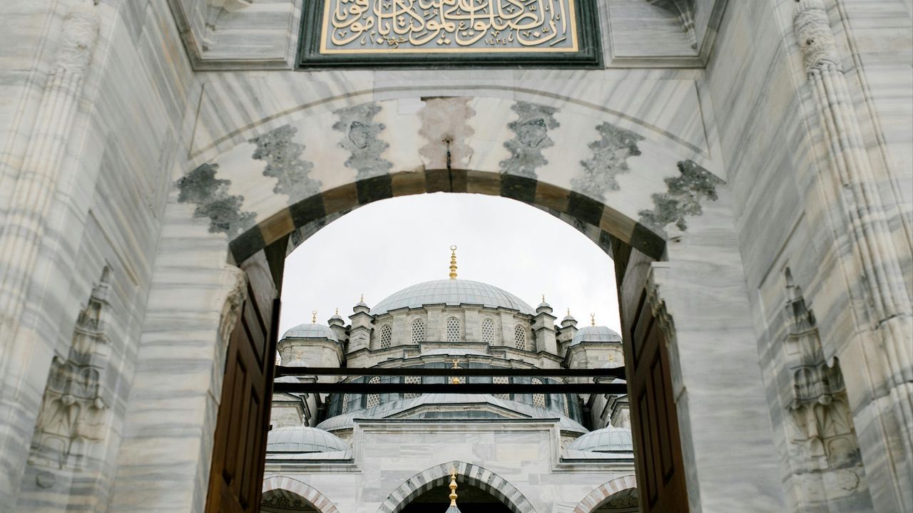 Ramazan Bayramı’nın ilk günü Van Tuşba, Edremit ve Özalp ilçeleri bayram namazını 05.53’te kılacak