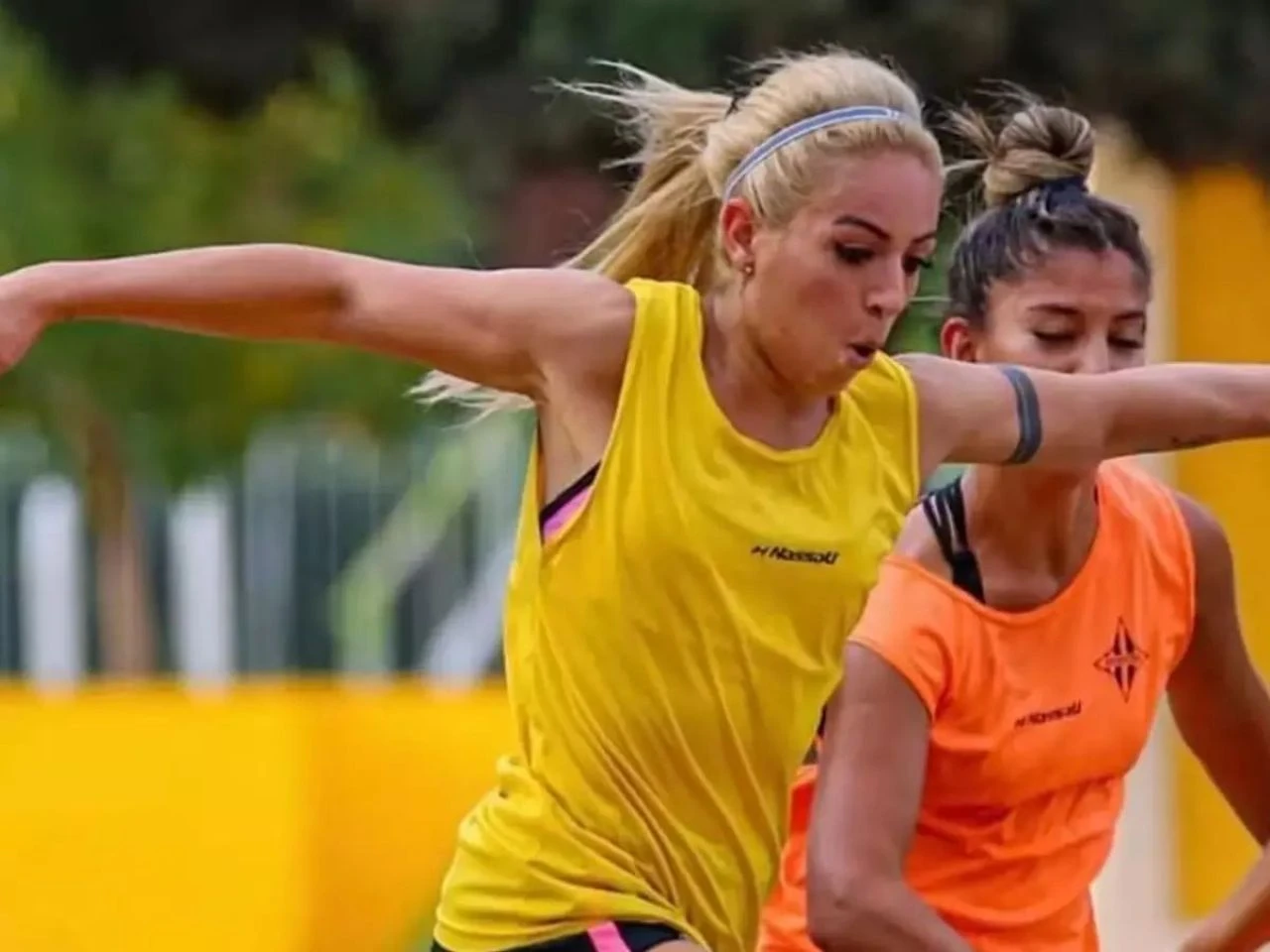 Arjantinli futbolcuyu eski eşi katletti! Kulüpten 'Bizi öldürmeyi bırakın' isyanı - 1. Resim