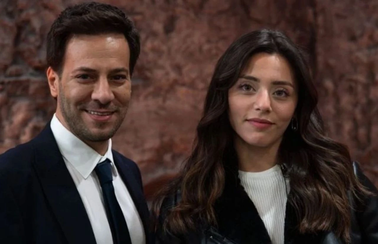 Kızılcık Şerbeti'nin Giray'ı Kaan Taşaner'in ağzı kulaklarında: Acayip mutluyum