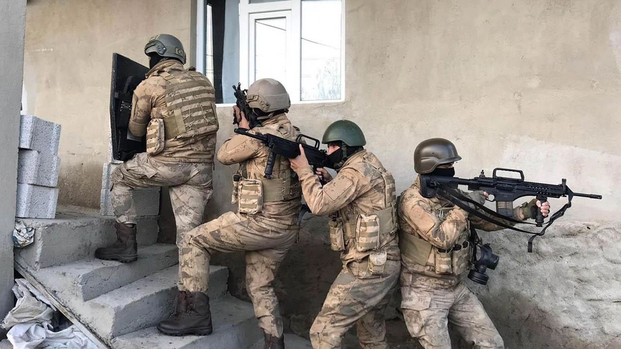 Şırnak’ta terör operasyonu: 38 şüpheliden 3’ü tutuklandı!