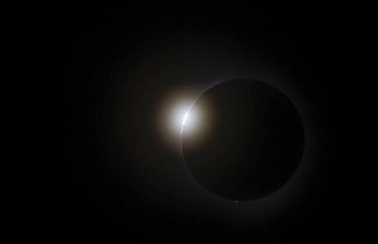 Yılın ilk Güneş tutulması gerçekleşti! Gözler Türkiye’de…