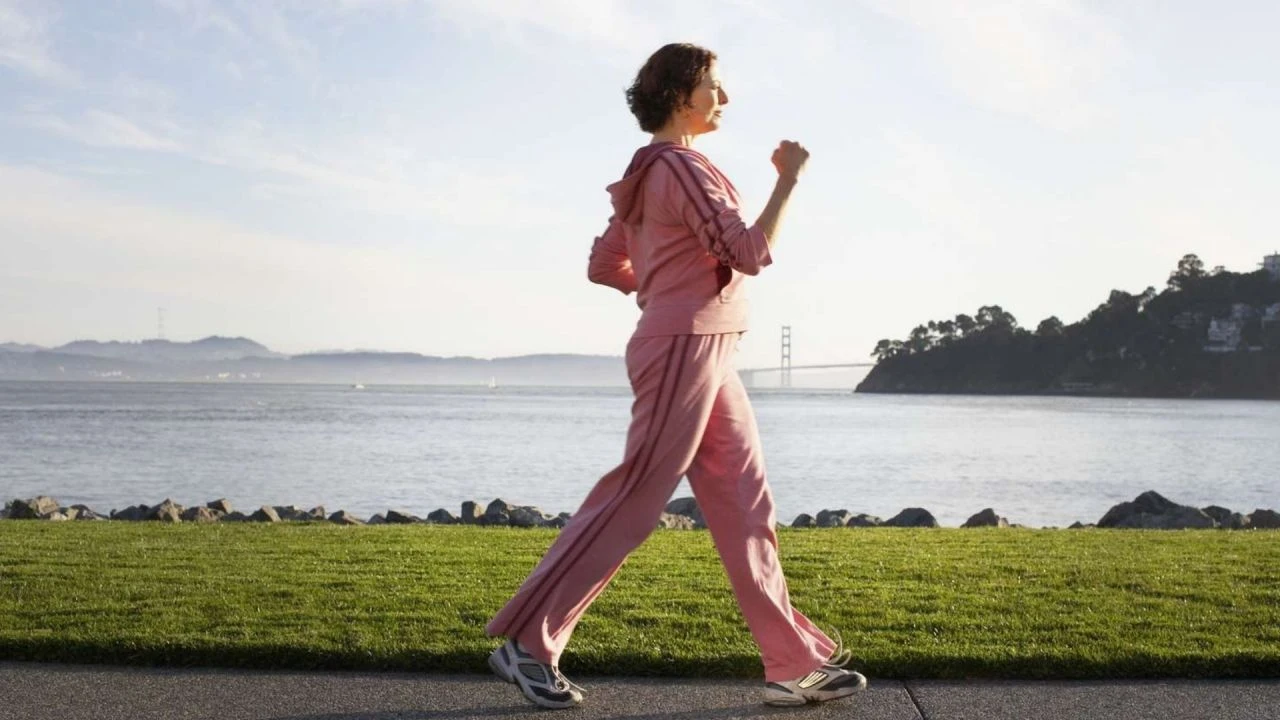Zeka ve yürüme arasında bağlantı saptandı! En zeki insanlar en hızlı yürüyenlerdir
