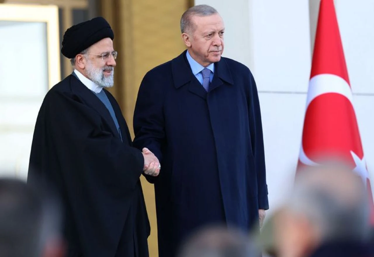 Cumhurbaşkanı Erdoğan'dan bayram diplomasisi: Liderlerle telefonda görüştü