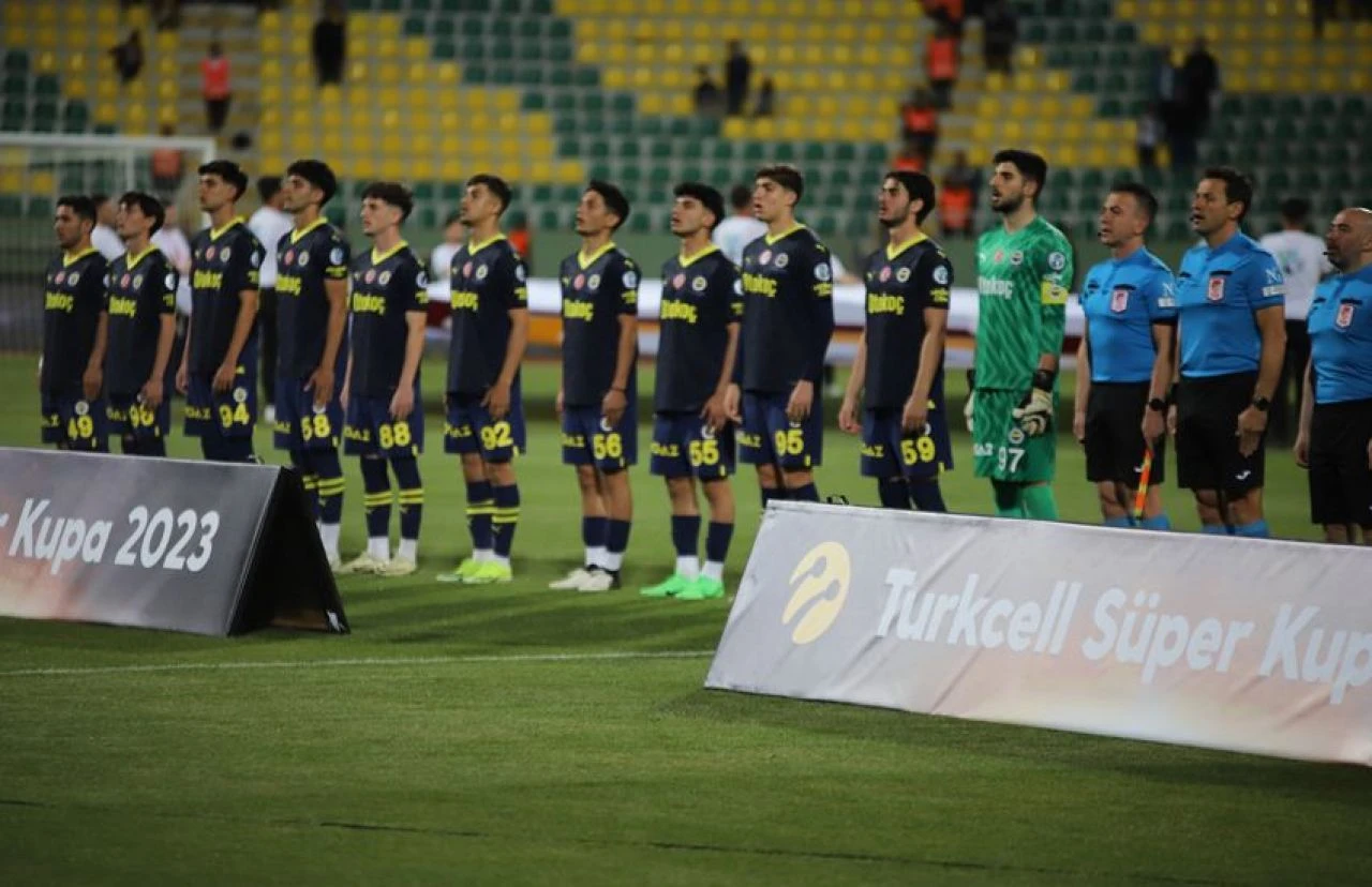 Fenerbahçe yönetiminden U19 takımına Süper Kupa primi!