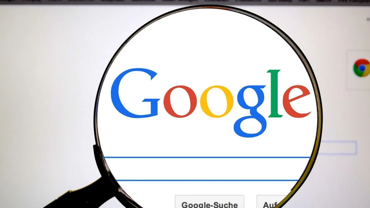 GOOGLE rekor kırdı! Hisseleri 2 trilyon dolara yaklaştı - 1. Resim