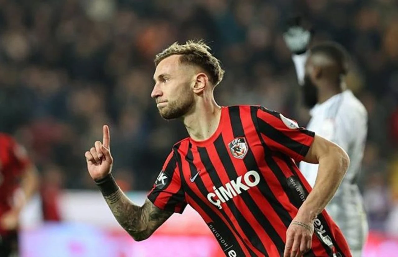 Trabzonspor yeni sezonun ilk transferi yapıyor! Anlaşma sağlandı - 1. Resim