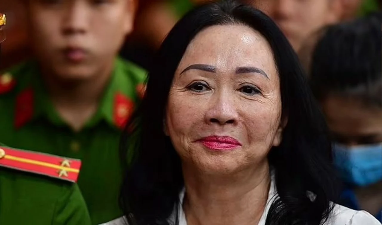 Dünyanın en büyük banka dolandırıcılığı! Milyarlarca dolarla suçlandı - 1. Resim