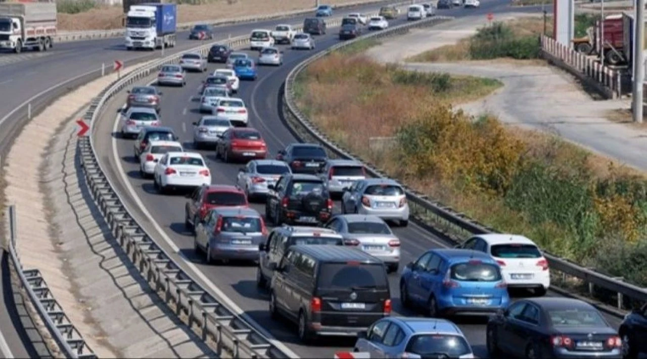Ekipler bayram dönüşü için hazır: Trafik tedbirleri alındı - 2. Resim